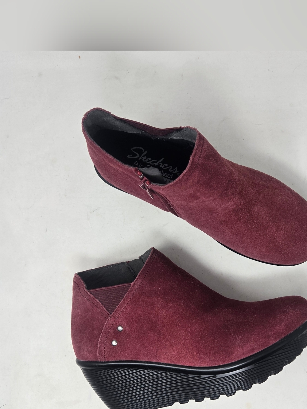 Sketchers Parallel Ditto Burgundy Slip on Wedge Ankle Bootie Women's Size 7